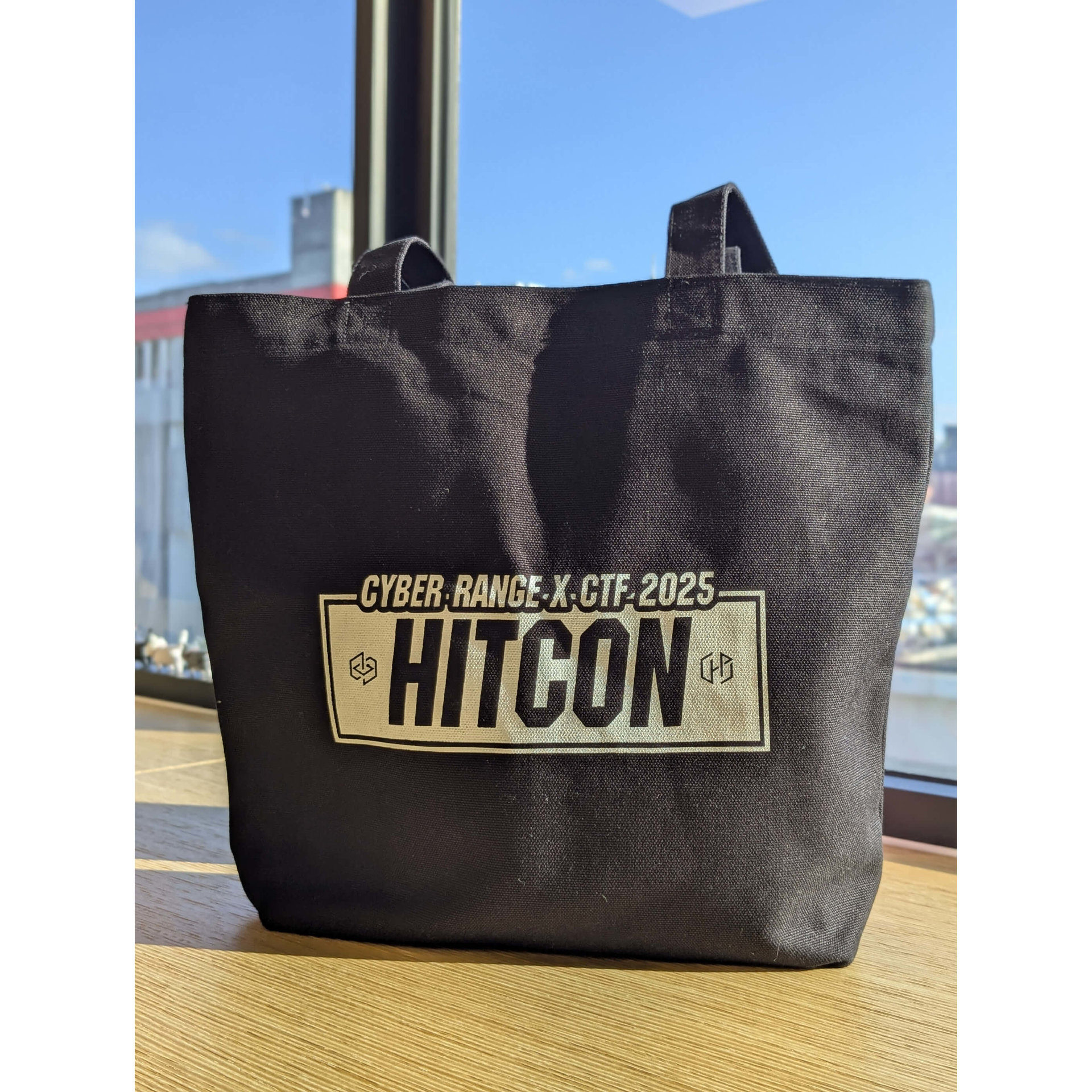 HITCON CR x CTF 2025 提袋-preview-3